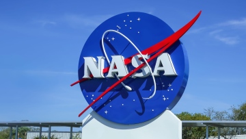 Photo: NASA discovers 'super Earth' planet emitting mysterious signal